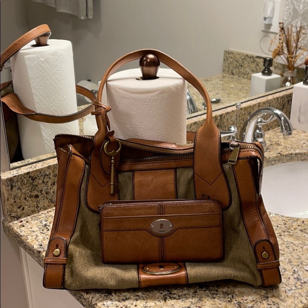 Fossil Purse and Wallet